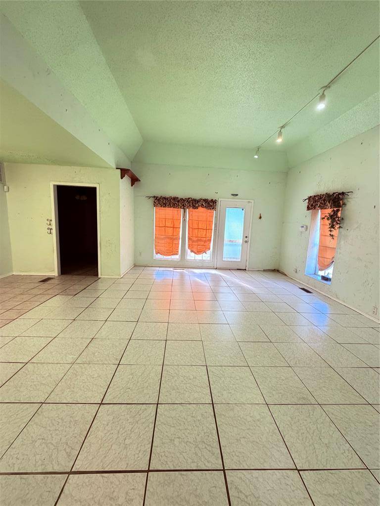 4056 NW 36th ST, Oklahoma City, OK 73112