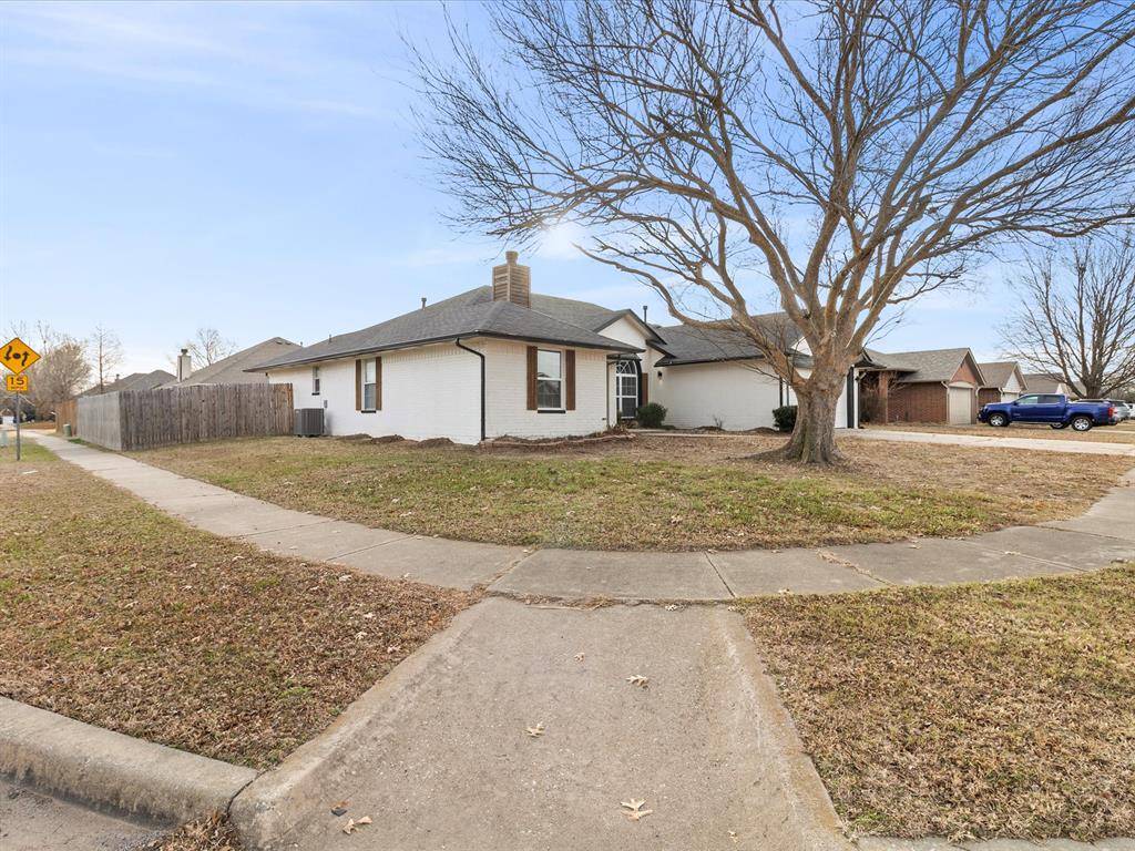 1701 Sumac DR, Norman, OK 73071