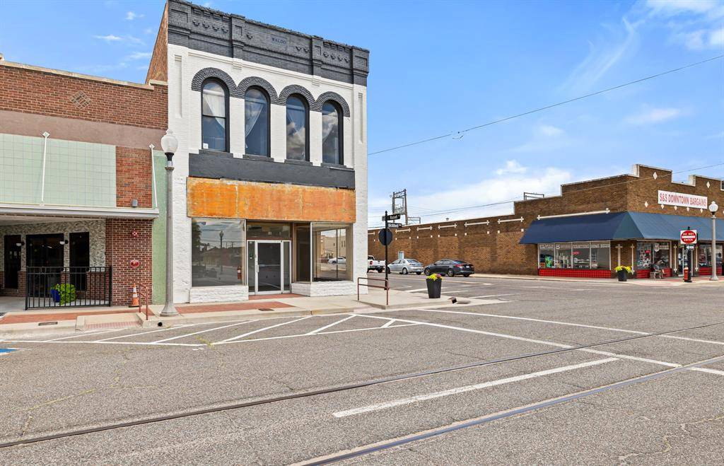 121 S Bickford AVE, El Reno, OK 73036