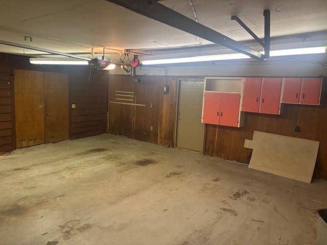 210 W Choctaw ST, Lindsay, OK 73052