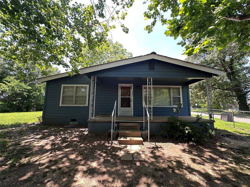811 N Broadway ST, Broken Bow, OK 74728
