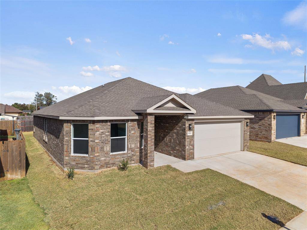 803 Chateau CT, Kingfisher, OK 73750
