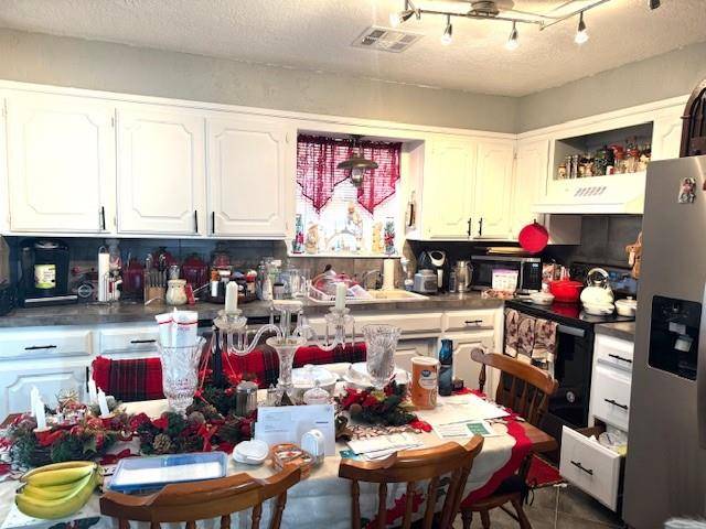 723 E 9th ST, Cordell, OK 73632