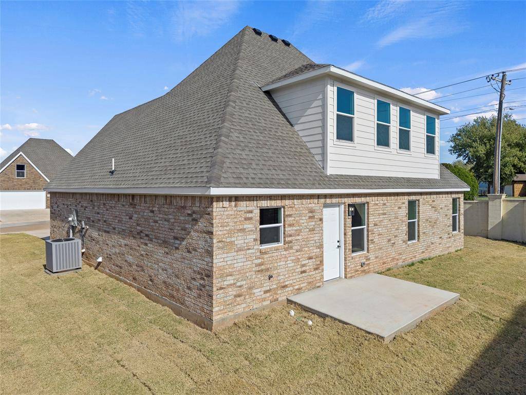 811 Venice CT, Kingfisher, OK 73750
