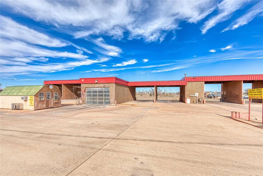 120 Sooner RD, Elk City, OK 73644