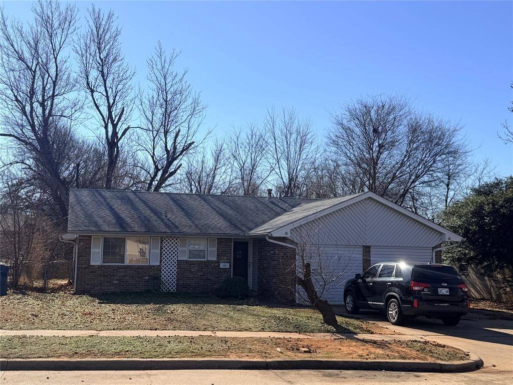 1008 Royal WAY, Edmond, OK 73034