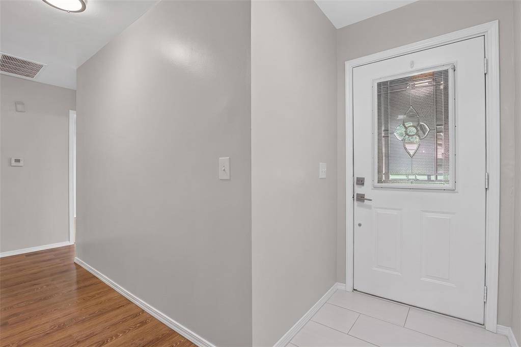 1015 Crown DR, Edmond, OK 73034