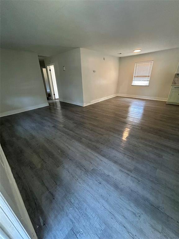 2116 Westchester DR, The Village, OK 73120