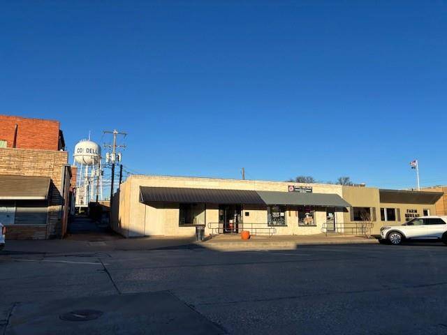 112 N Market CTR, Cordell, OK 73632