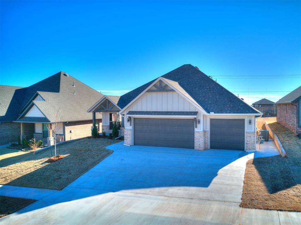 9216 SW 44th TER, Oklahoma City, OK 73179