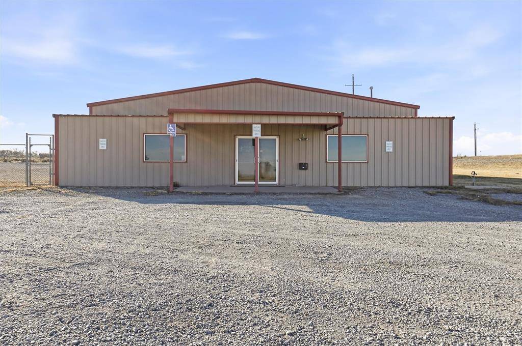 12292 Highway 30, Erick, OK 73645