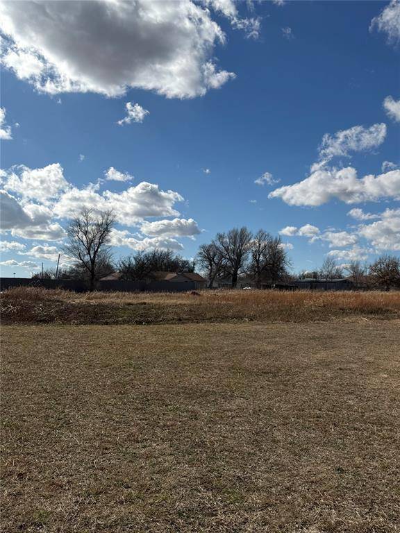 N Garnett DR, Oklahoma City, OK 73114