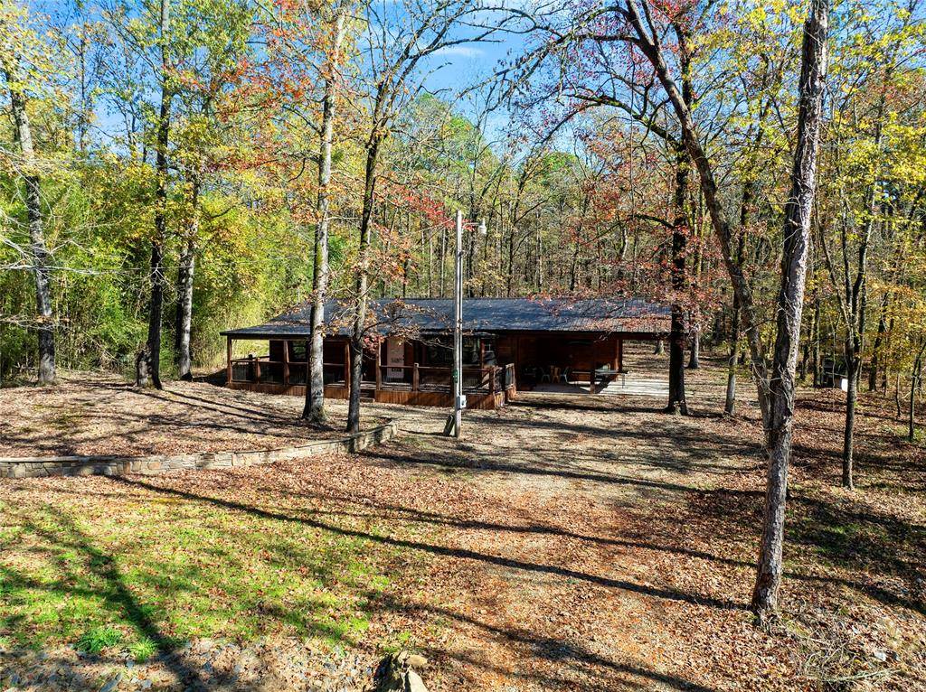 180 Johnboat LN, Broken Bow, OK 74728