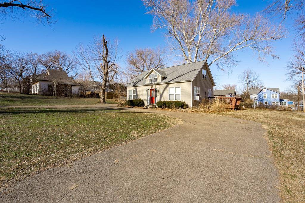 112 W First ST, Coyle, OK 73027