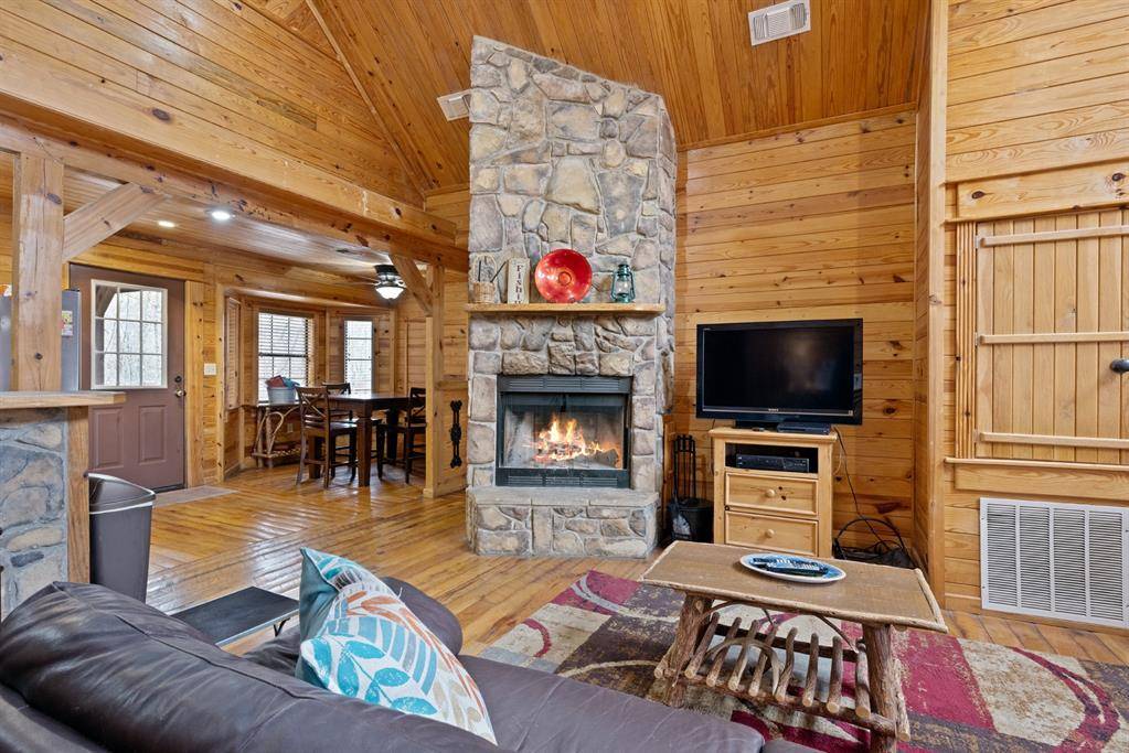 68 EG LN, Broken Bow, OK 74728