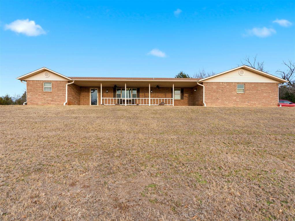 35619 EW 1400 RD, Konawa, OK 74849