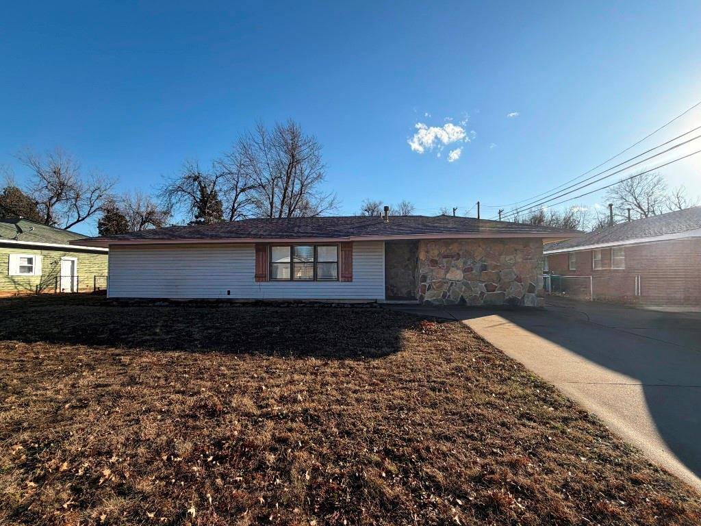 1329 W Thompson AVE, Enid, OK 73703