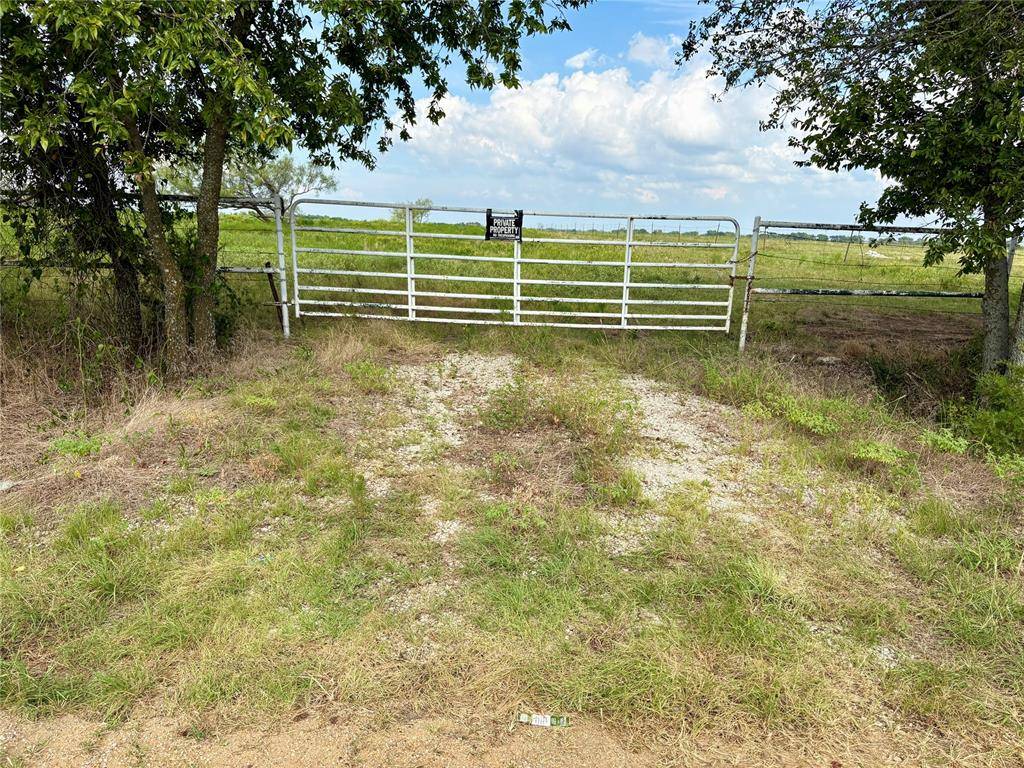 Loves Valley RD, Marietta, OK 73448