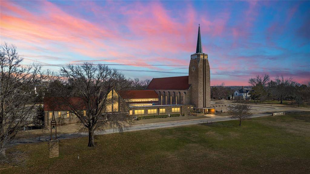 1505 E Grand AVE, Ponca City, OK 74604