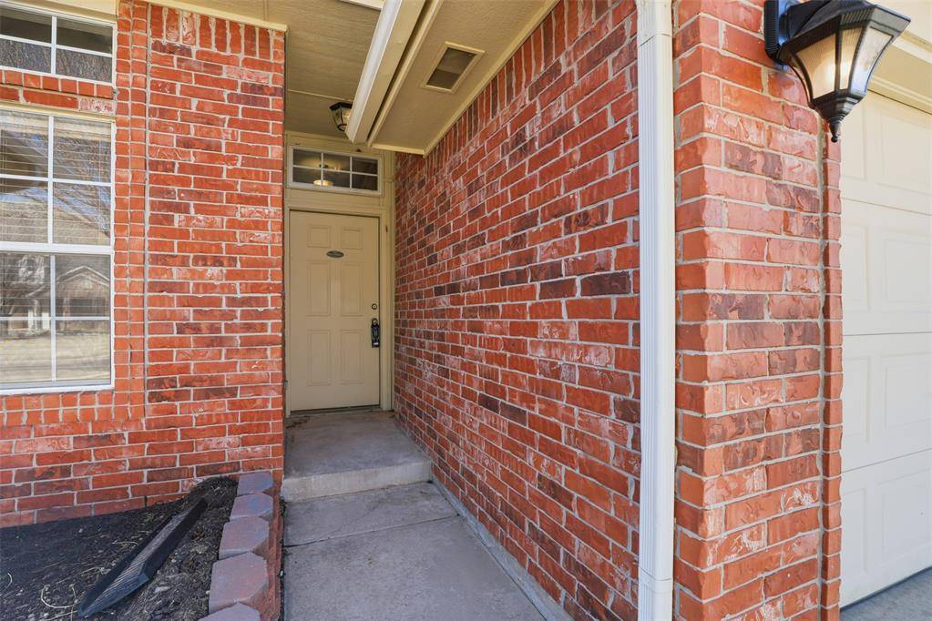 2204 NW 157th ST, Edmond, OK 73013