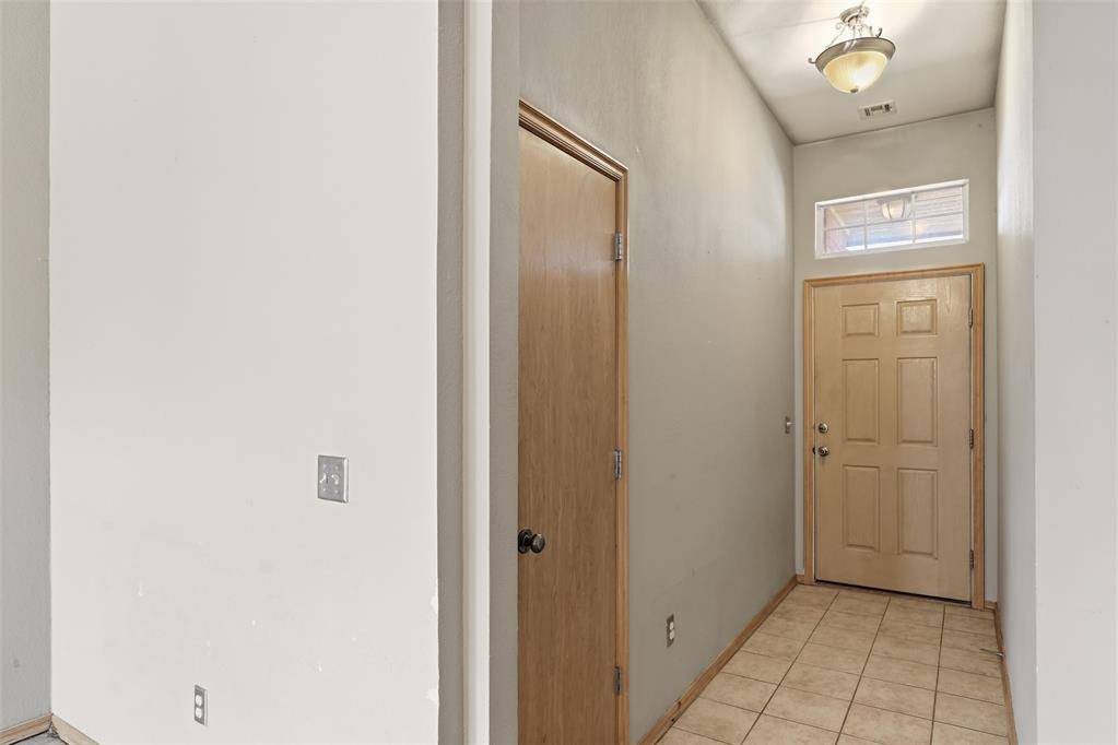 2204 NW 157th ST, Edmond, OK 73013