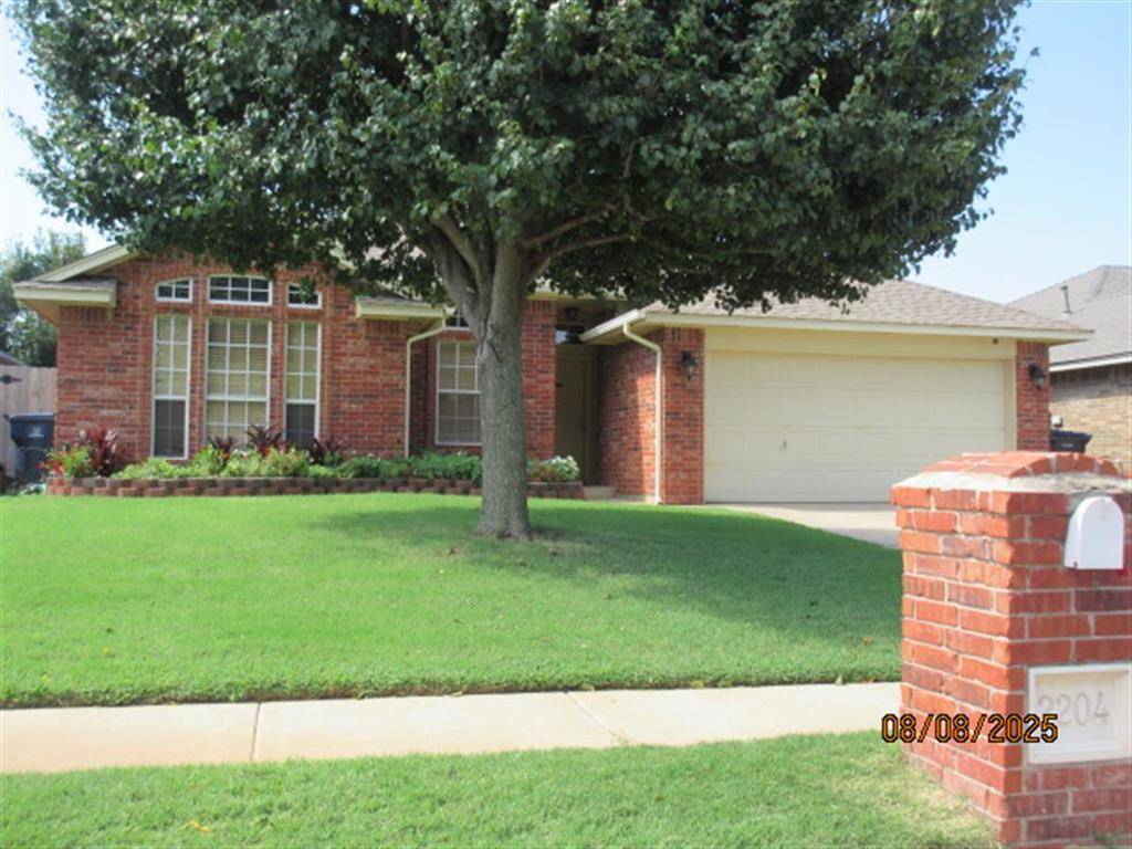 2204 NW 157th ST, Edmond, OK 73013