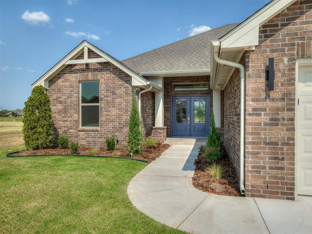 5008 Vine Cliff RD, Mustang, OK 73064