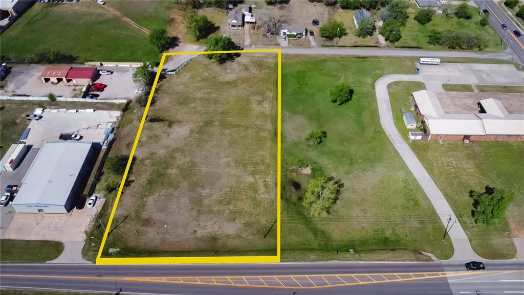 2097 S Eastern AVE, Moore, OK 73160