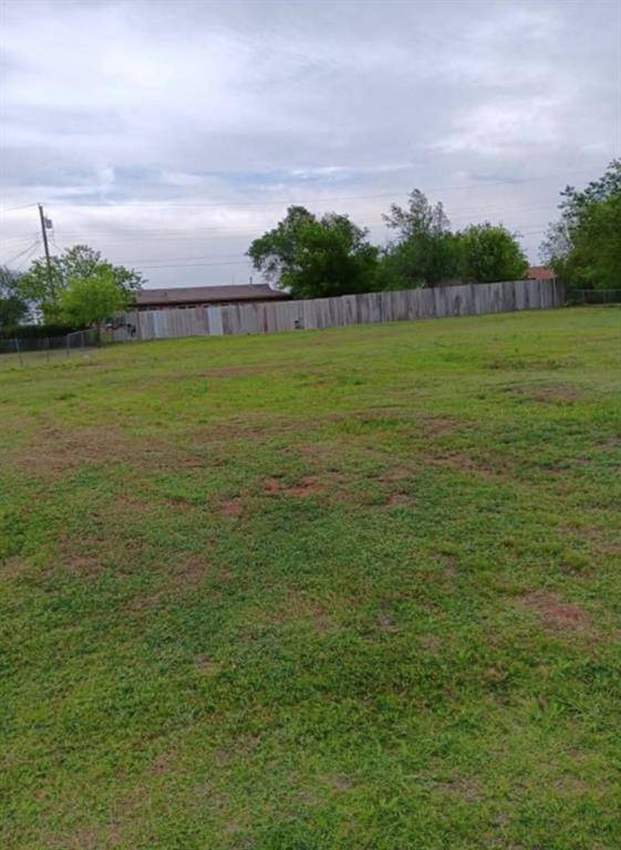 1315 SW Bishop RD, Lawton, OK 73501