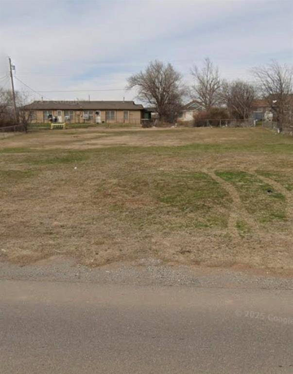 1319 SW Bishop RD, Lawton, OK 73501
