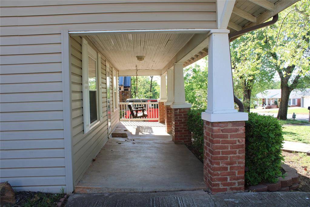 930 Maple ST, Yukon, OK 73099