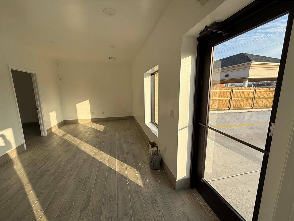 4417 NW 39th EXPY, Oklahoma City, OK 73112