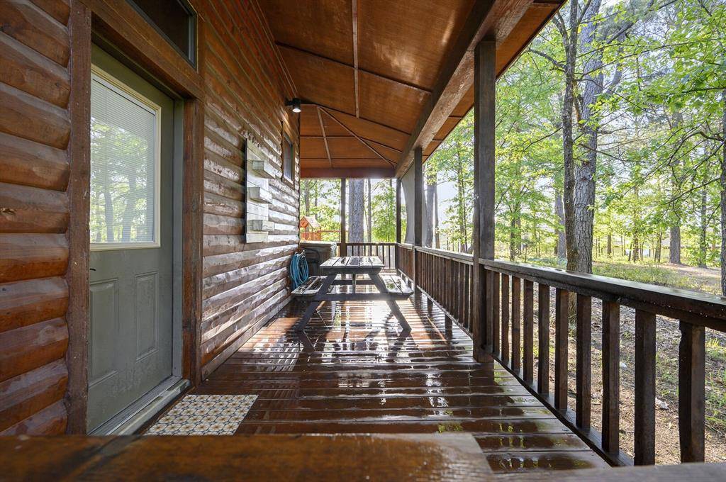 94 Willow Bend RD, Broken Bow, OK 74728