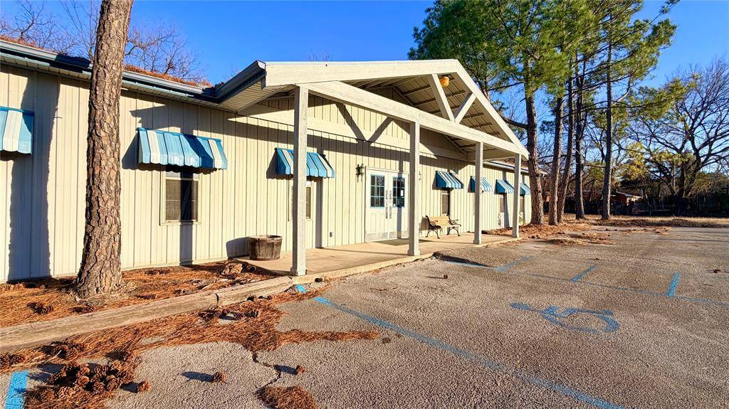 3803 N Bryan AVE, Shawnee, OK 74804