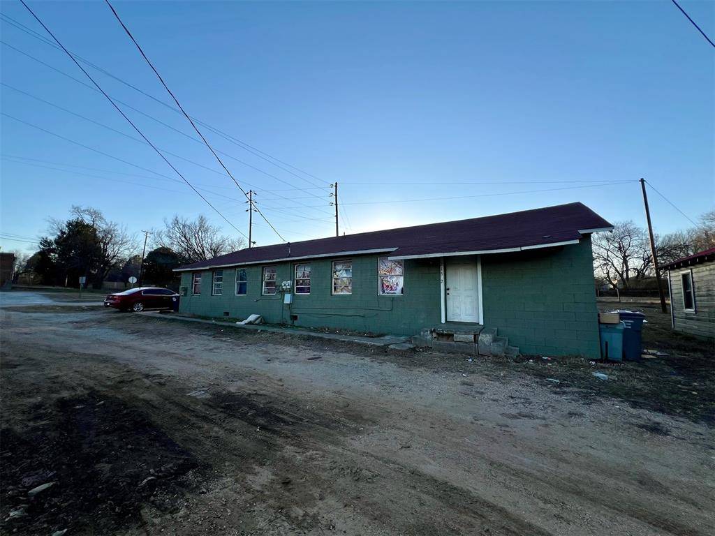 213 W 14th ST, Wewoka, OK 74884