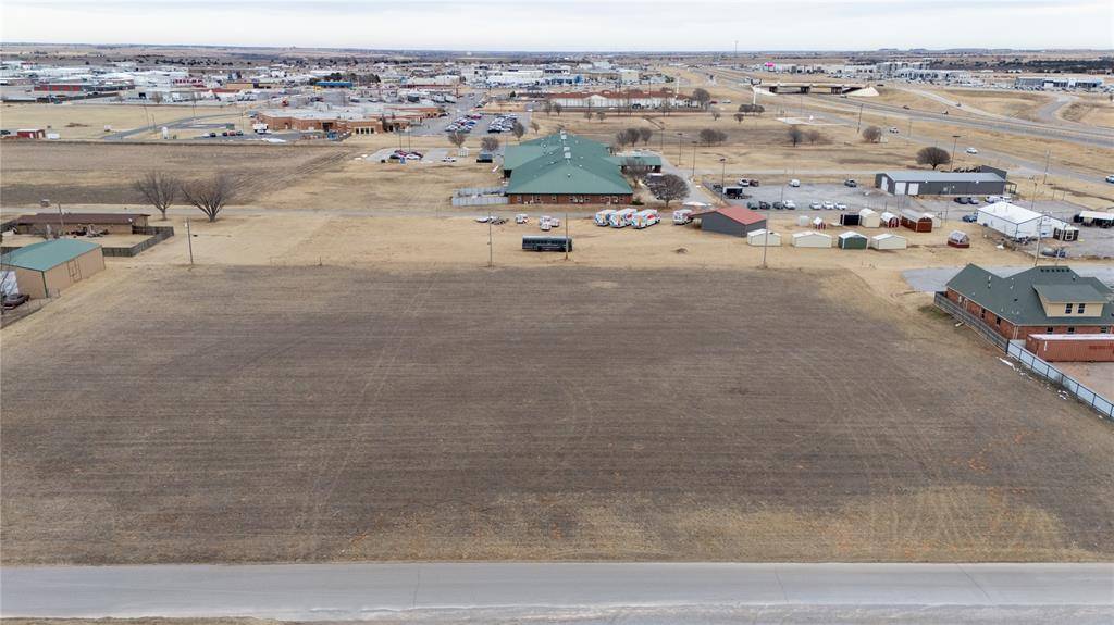 1300 Westgate RD, Weatherford, OK 73096