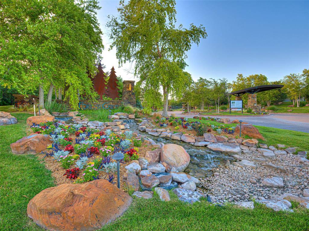 5825 Harper Creek TRL, Edmond, OK 73034