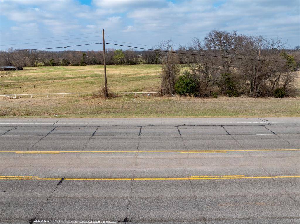 17266 Us Highway 70 HWY, Lone Grove, OK 73443