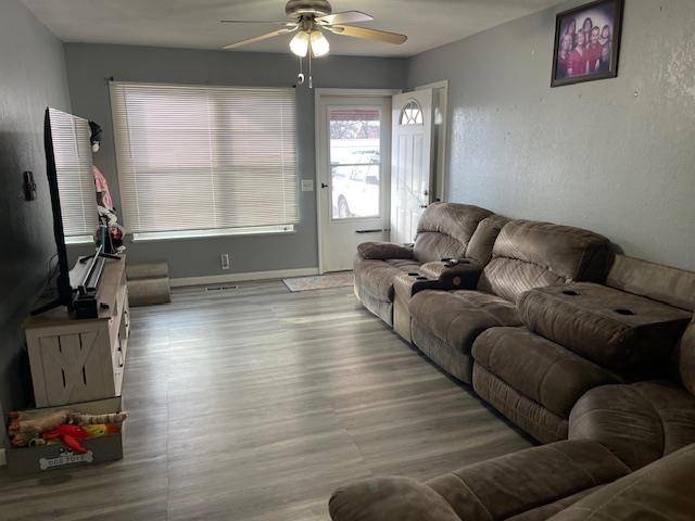 22 E Anchor DR, Sayre, OK 73662