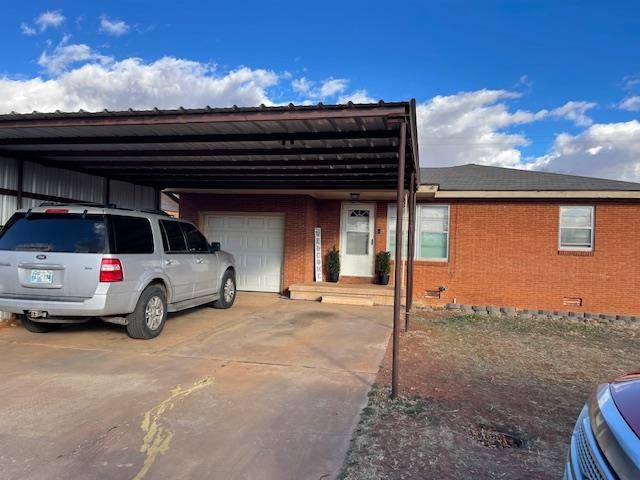22 E Anchor DR, Sayre, OK 73662