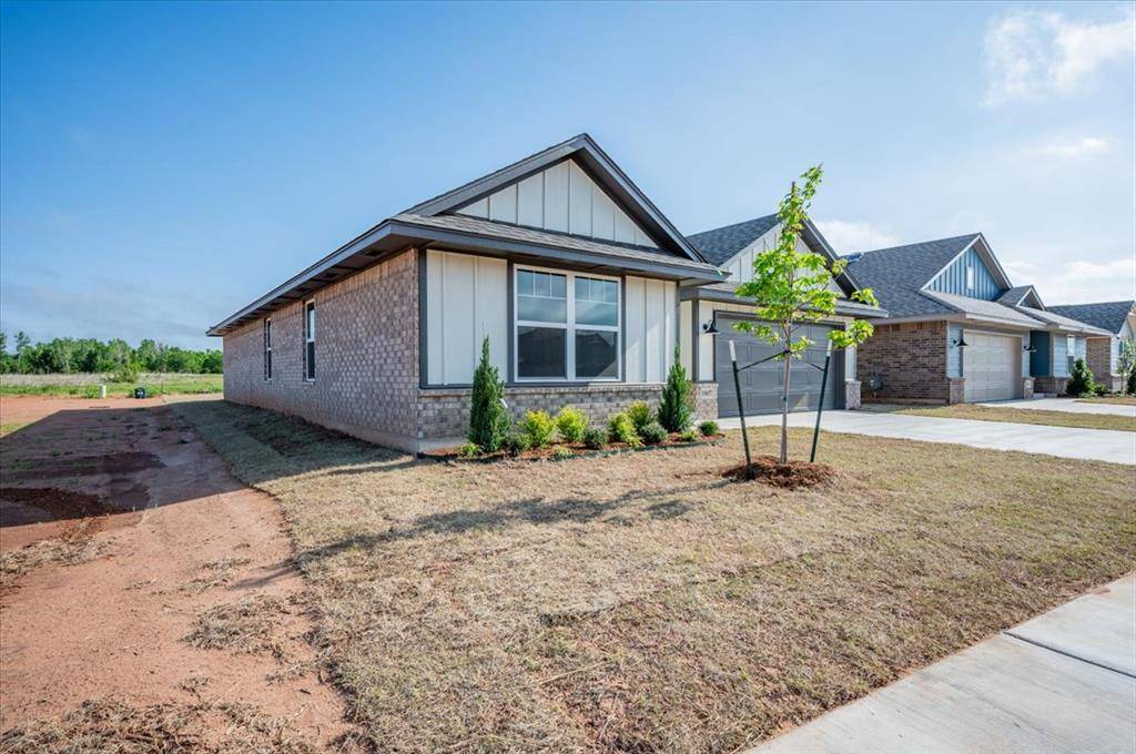 10657 SW 18th ST, Yukon, OK 73099
