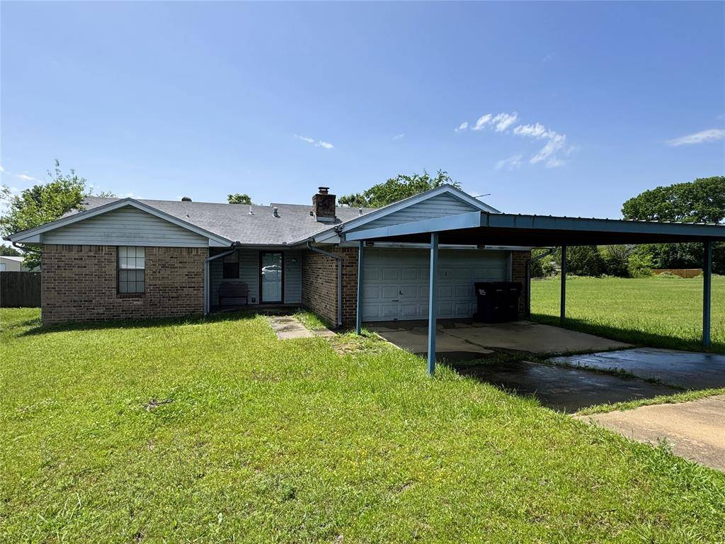 2007 Mary AVE, Seminole, OK 74868