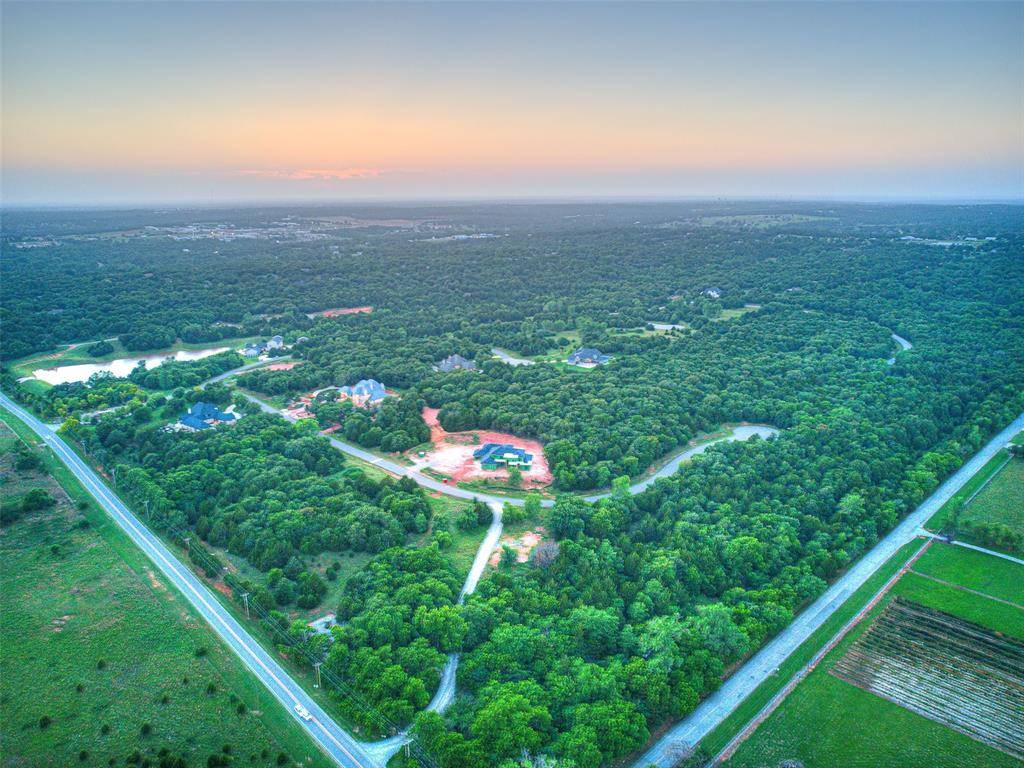 7000 Split Fence LN, Edmond, OK 73034
