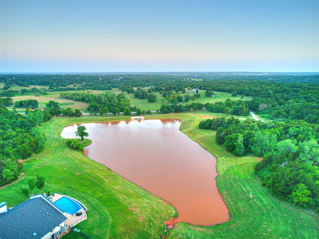 7000 Split Fence LN, Edmond, OK 73034