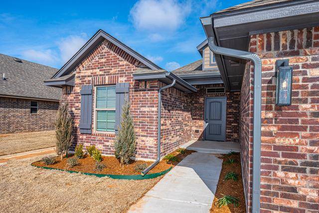 10633 SW 18th ST, Yukon, OK 73099