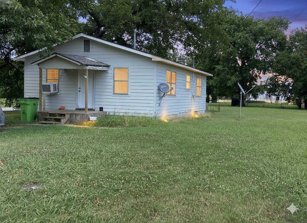 501 E Broadway, Okemah, OK 74859