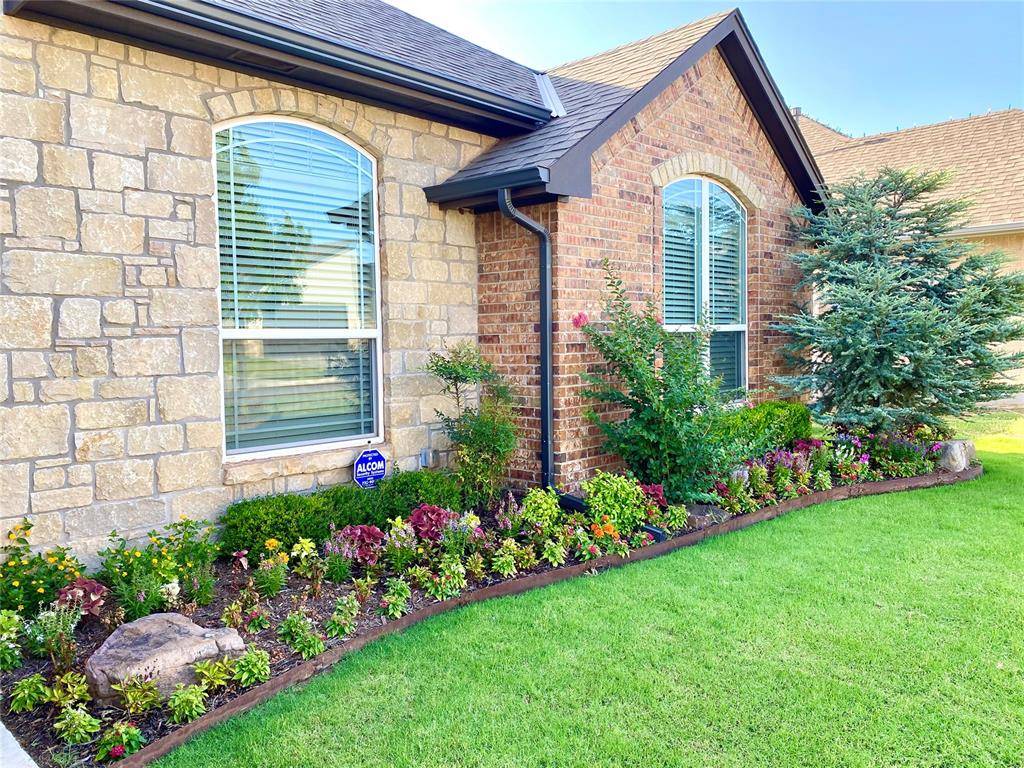 15924 Capri LN, Edmond, OK 73013