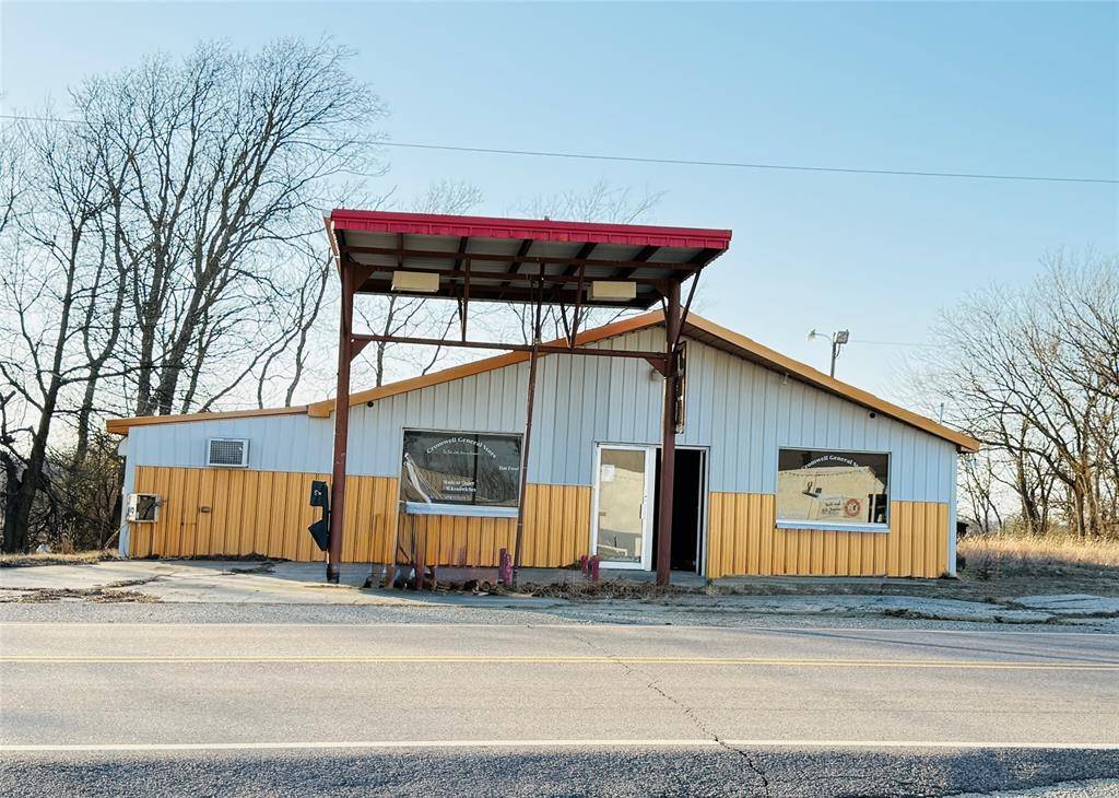 103 S Shawnee AVE, Okemah, OK 74859