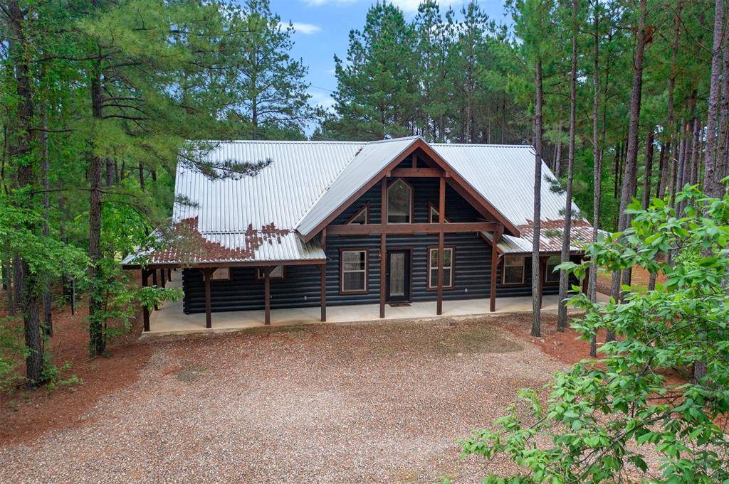 521 Lost Creek TRL, Broken Bow, OK 74728