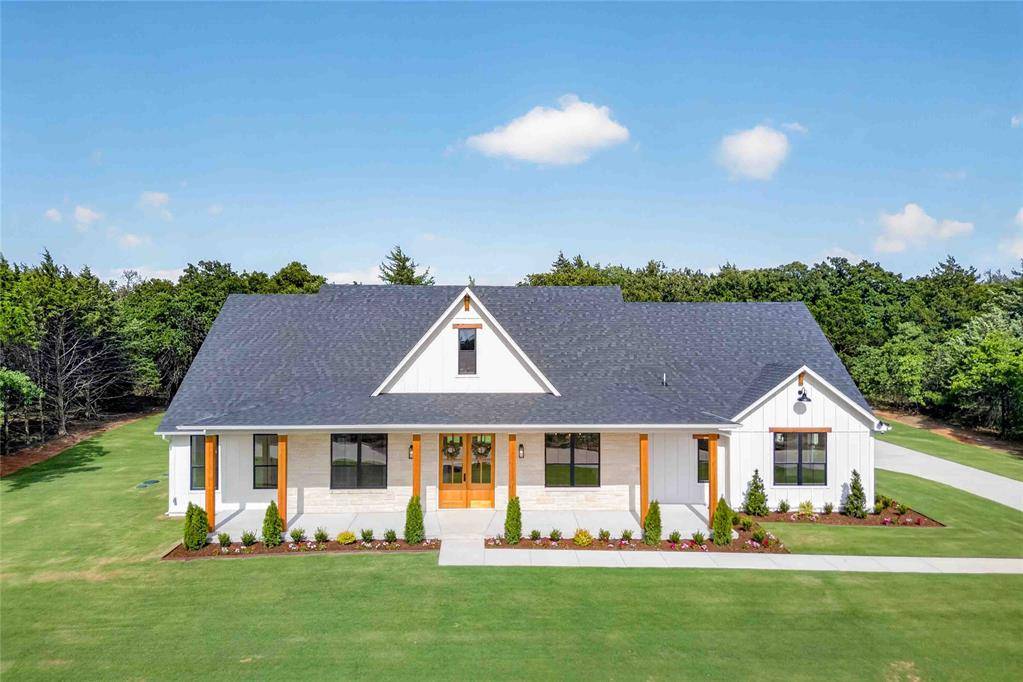 9400 Elisabeth DR, Guthrie, OK 73044